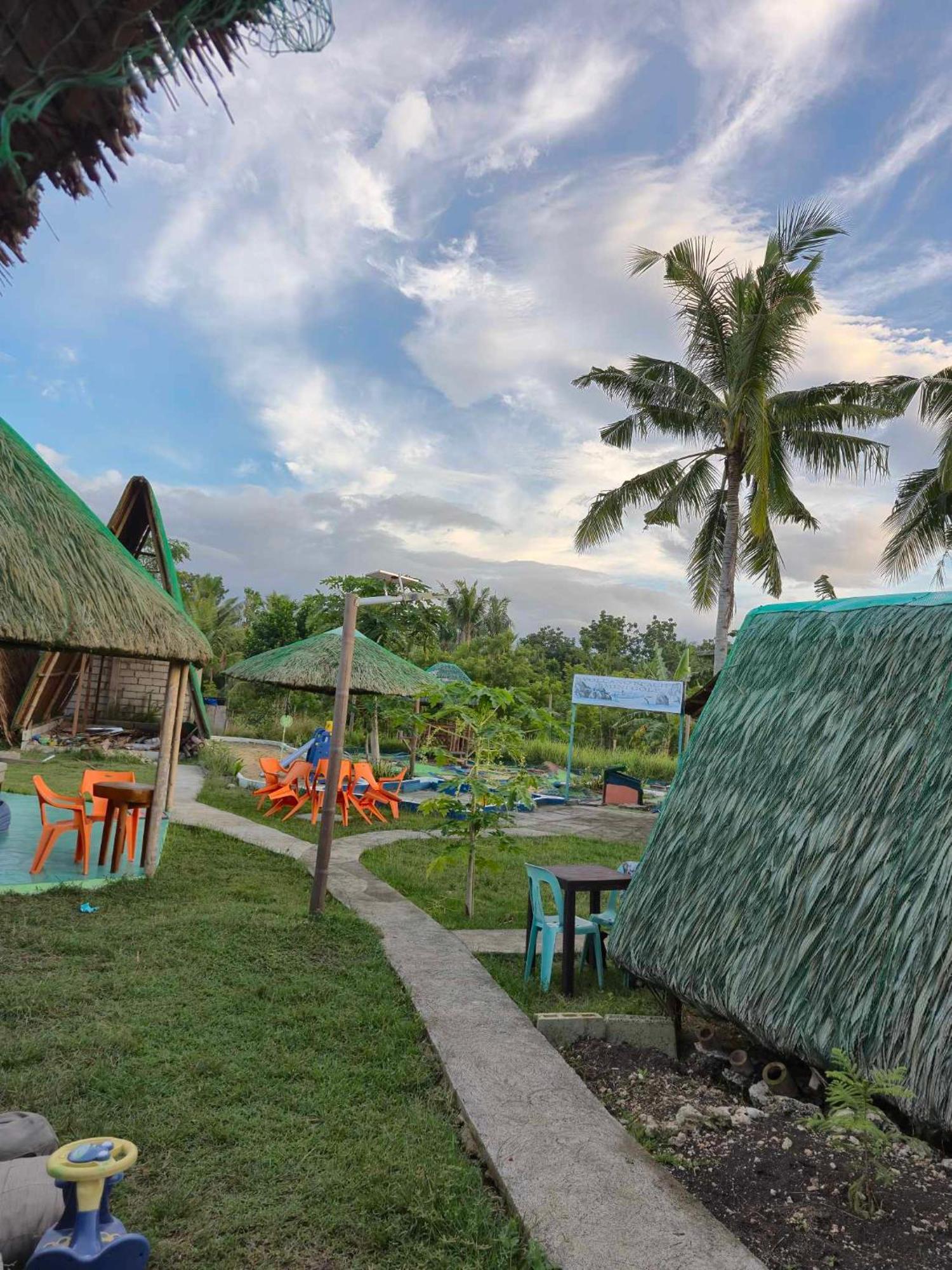 Nirvana Resort & Dive Centre - Moalboal Kültér fotó
